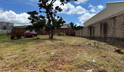 Oportunidade Imperdível! Lote no Cond. Alto da Boa Vista.