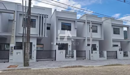 Casa Geminada Ref 5455