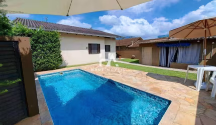 Casa com Piscina no Czerniewicz Ref. 5721