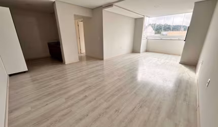 Apartamento no Jaraguá Esquerdo Ref. 3755