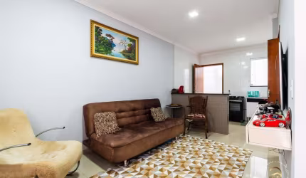 Sobrado em Condomínio com 70m² - Vila Paranaguá