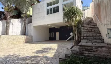 Condomínio Arujá 5 – Alto padrão, conforto e uma vista de tirar o fôlego!