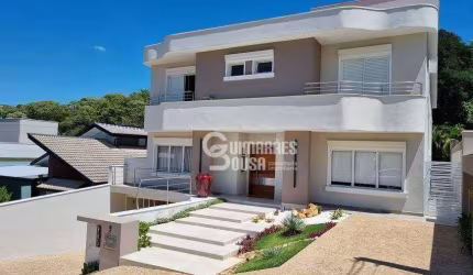 Casa de 4 Suítes no Condomínio Terras de Vinhedo – Piscina Aquecida, Área Gourmet e Privacidade