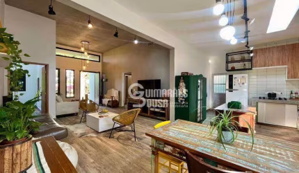 Casa Moderna à Venda no Condomínio Chácaras do Lago, Vinhedo – 3 Quartos, 2 Suítes e Escritório