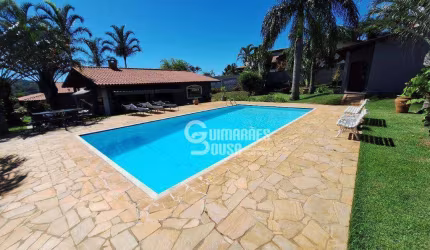Casa com 3 dormitórios à venda, 374 m² por R$ 1.780.000 - Condomínio Chácaras do Lago - Vinhedo/SP
