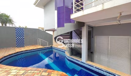 Casa com 4 Suítes à Venda em Condomínio Fechado – Vista Panorâmica e Piscina Aquecida – Vinhedo/SP