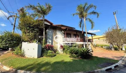 Casa com 3 quartos,  Piscina e Gourmet em Condomínio com Lazer Completo – Vinhedo/SP