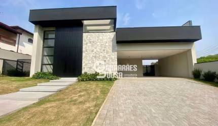Casa Nova Térrea no Condomínio Marambaia – 3 Suítes, Piscina e Espaço Gourmet em Vinhedo/SP