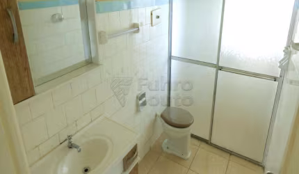 Apartamento de 02 dormitórios, localizado na Av. Fernando Osório
