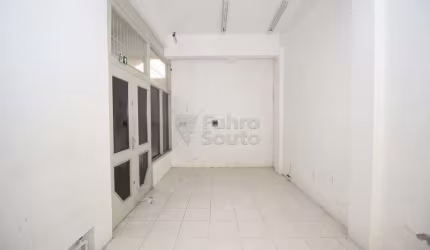 Sala Comercial na Galeria Valencia ? Localização Estratégica em Frente à UCPel!