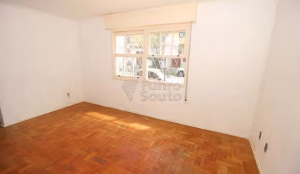 Apartamento Espaçoso de 3 Dormitórios, 1 Suíte, com Área de Churrasco e Garagem!
