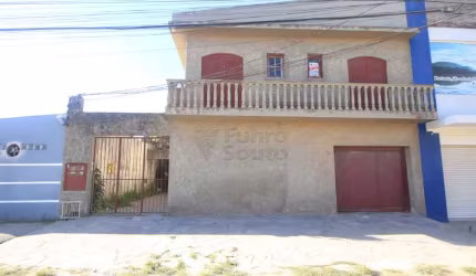 Apartamento com 3 Dormitórios Fora de Condomínio no Bairro Fragata - Conforto e Espaço para Toda a Família!