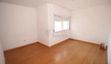 Apartamento 2 Dormitórios no Edifício Solar Dom Rafael - Localização Estratégica no Centro