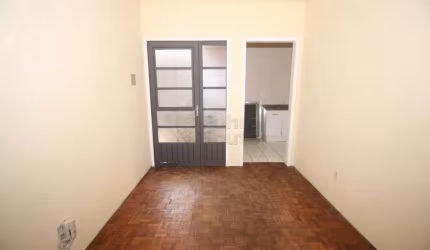 Apartamento 3 Dormitórios no Edifício Residencial Village Center III