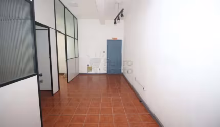 Sala Comercial na Avenida Bento Gonçalves - ótima localização para seu negócio!