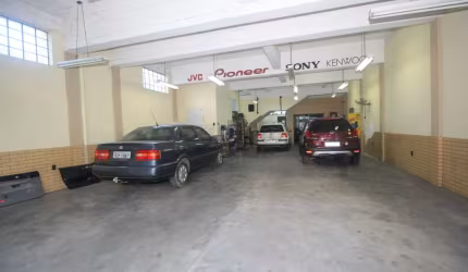Prédio Comercial de 215 m² para Locação no Centro de Pelotas - Localização Privilegiada