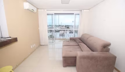 Apartamento Duplex Semi Mobiliado com 2 Dormitórios no Condomínio Antares - Conforto e Localização no Centro de Pelotas!