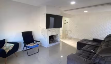 Excelente casa no bairro Três Vendas - conforto, elegância e lazer garantido!