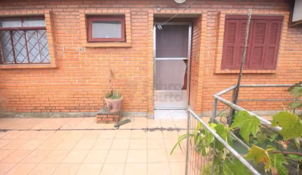 Casa Mobiliada em Pátio Compartilhado para Aluguel no Areal - Praticidade, Conforto e Excelente Localização!