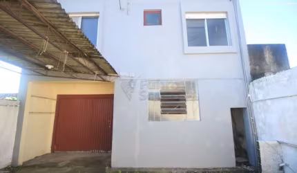 Sobrado em Pátio Compartilhado no Fragata - Ótima Localização!