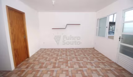 Casa 2 Dormitórios com Pátio e Vaga Coberta no Residencial Visconde da Graça - Fragata, Pelotas