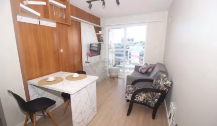 Lindo Loft Mobiliado para locação na XV de Novembro. Conforto e sofisticação em uma localização privilegiada!