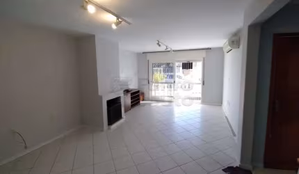 Apartamento Térreo com 3 Dormitórios, Suíte e Ambientes Amplos