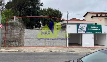 Terreno Comercial de 500m² em Itaquera, São Paulo-SP: Oportunidade Única!