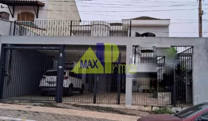 Casa à venda em São Paulo-SP, Jardim Triana: 3 quartos, 1 suíte, 2 salas, 1 vaga de garagem, 250m². Confira já!
