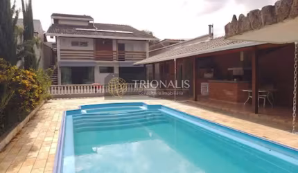 Casa com 4 dormitórios à venda, 435 m² por R$ 1.700.000,00 - Vila Loanda - Atibaia/SP