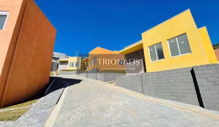 Casa com 3 dormitórios à venda, 79 m² por R$ 440.000,00 - Jardim Estância Brasil - Atibaia/SP