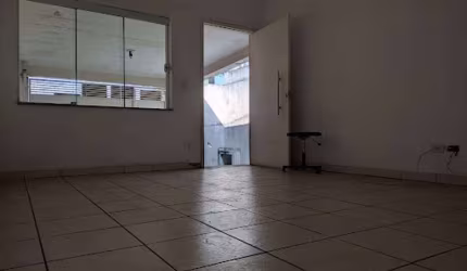 Casa com 2 dormitórios à venda, 134 m² por R$ 580.000,00 - Alvinópolis - Atibaia/SP