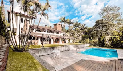 Casa com 4 dormitórios à venda, 632 m² por R$ 3.900.000,00 - Condomínio Flamboyant - Atibaia/SP