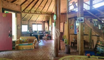 Chácara com 2 dormitórios à venda, 4800 m² por R$ 800.000,00 - Recanto dos Pássaros - Piracaia/SP