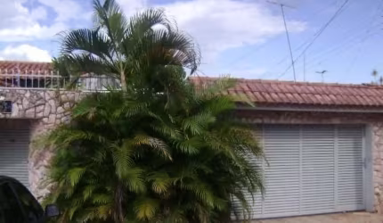 CASA 04 SUÍTES SETOR SUL, GOIÂNIA-GO