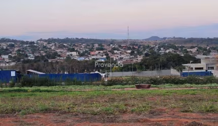 LOTE 704m² - RESIDENCIAL PLATEAU D`OR - PARQUE CIDADE
