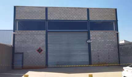 GALPÃO COMERCIAL - 300 METROS DA BR-153 - 986 m²