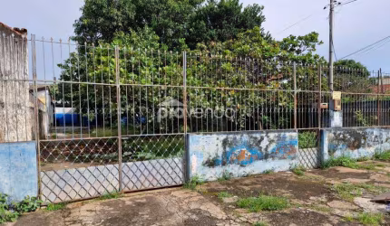 CASA 03 QUARTOS - RUA 03 - SETOR MORAIS