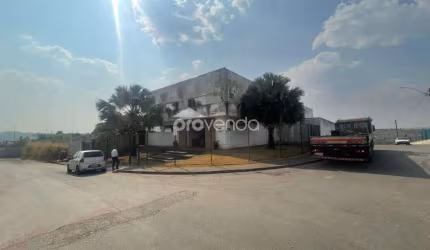 IMOVEL COMERCIAL 2.700,00m² - SENADOR CANEDO