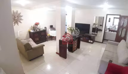 Casa com 4 dormitórios à venda, 244 m² por R$ 750.000,00 - Imbetiba - Macaé/RJ