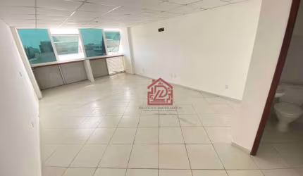 Sala para alugar, 29 m² por R$ 2.304,36/mês - Imbetiba - Macaé/RJ