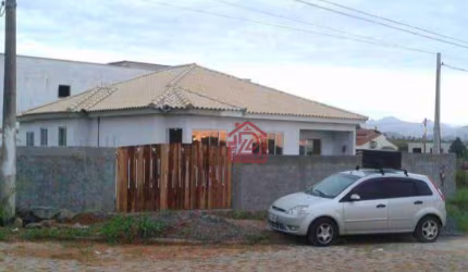 Casa com 3 dormitórios à venda, 95 m² por R$ 250.000,00 - Vila Verde - Rio das Ostras/RJ