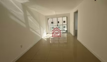 Apartamento com 2 dormitórios à venda, 58 m² por R$ 459.000,00 - Praia Campista - Macaé/RJ