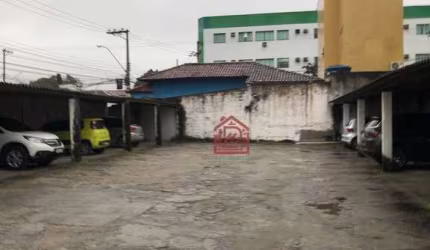 Terreno à venda, 800 m² por R$ 2.400.000,00 - Centro - Macaé/RJ