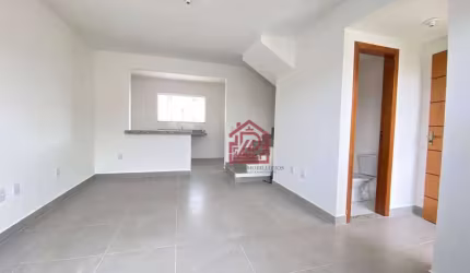 Casa com 2 dormitórios à venda, 70 m² por R$ 315.000,00 - Ajuda de Cima - Macaé/RJ