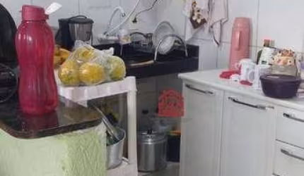 Sobrado com 1 dormitório à venda, 40 m² por R$ 90.000,00 - Parque Aeroporto - Macaé/RJ