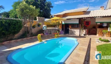 Casa  c/  3 quartos (sendo 1 suíte), com piscina . No Jardim Atlântico Oeste (Itaipuaçu) - Maricá/RJ