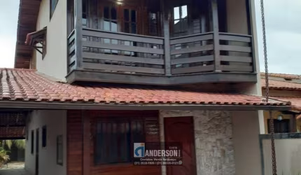 Excelente casa com 3 quartos, piscina, churrasqueira e sauna.
