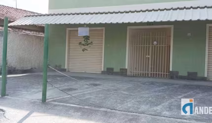 CE102L - Ótima loja no Centro de Maricá.
