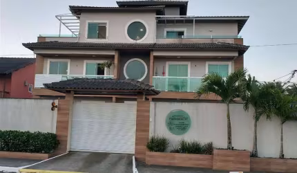 Apartamento de Luxo (cobertura) 2 Qtos (1 suíte) com churrasqueira frente para praia Itaipuaçu